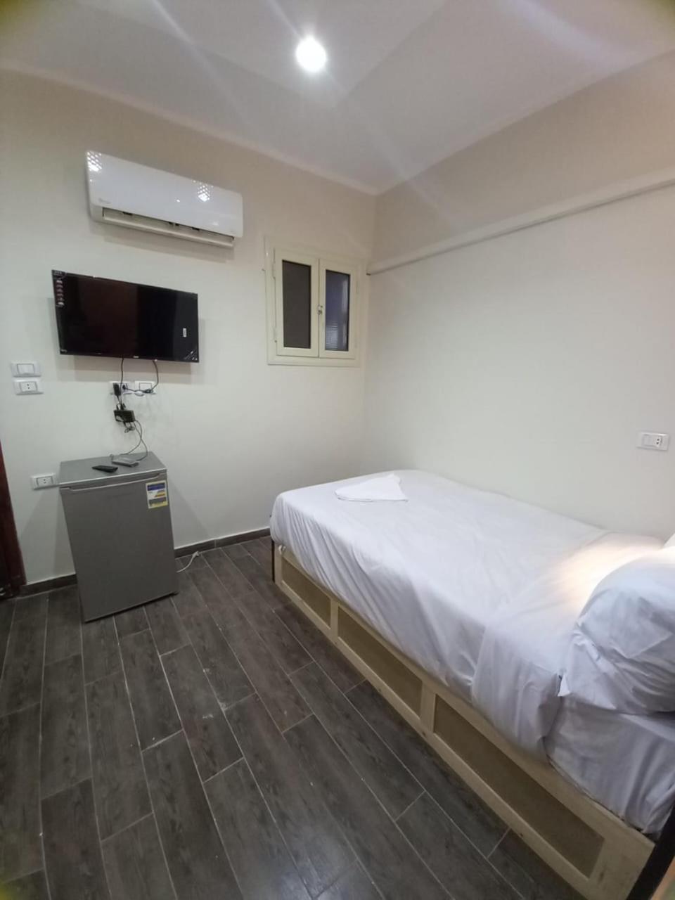 Khufu Pyramids Hotel Kafrat al Jabal Экстерьер фото